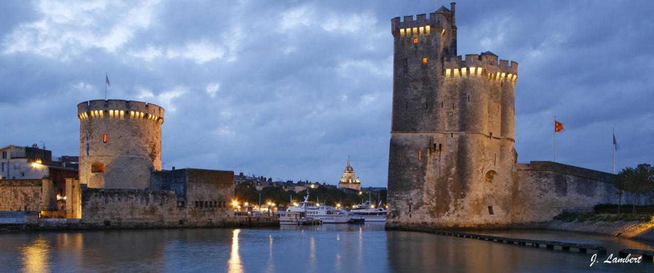 Chambre D'Hotes Les Bains Du Bruant Saint-Porchaire Exterior foto